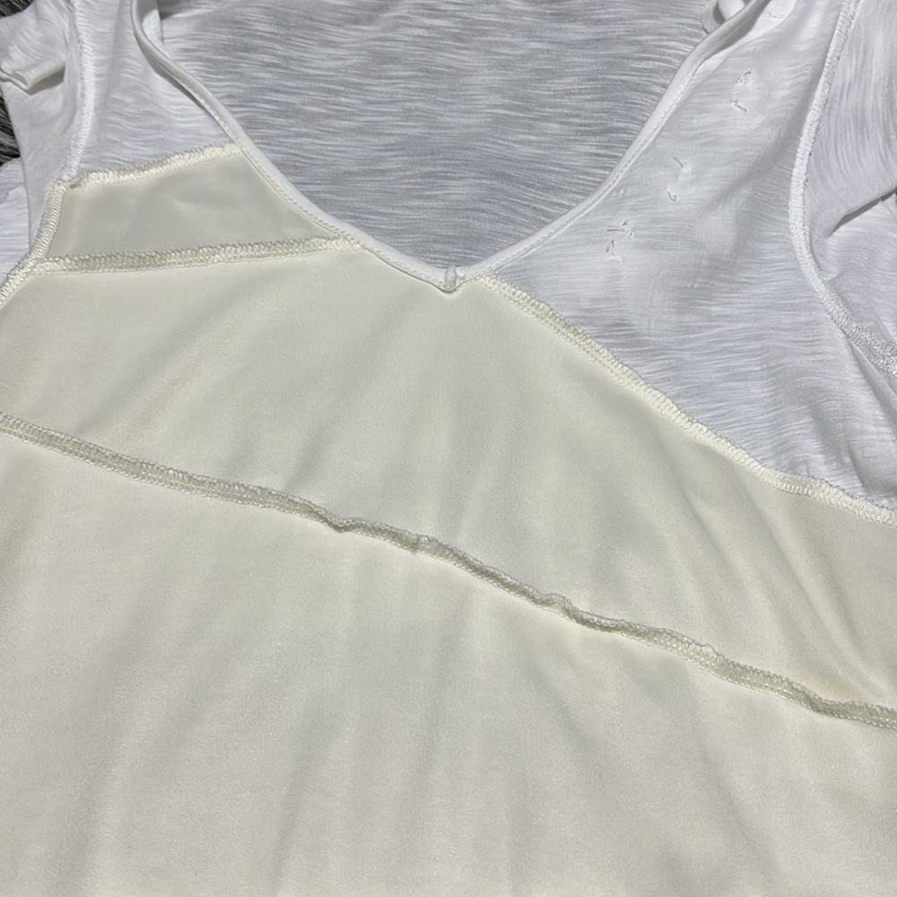 NWT A. Byer Tiered Ruffle V Neckline Solid Slub Jersey Top Large Juniors - Picture 6 of 8